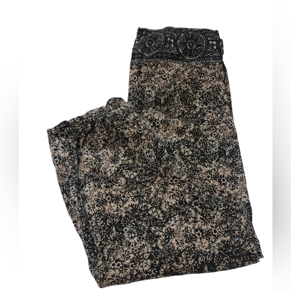 St. John’s Bay Linen Cropped Pant Border Print Patch Pockets - Picture 2 of 7